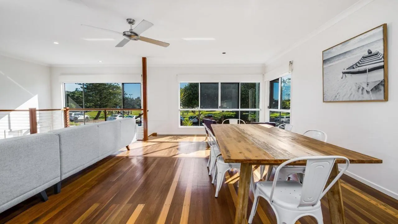 度假居 12 Bryce Street Moffat Beach Qld 卡伦德拉