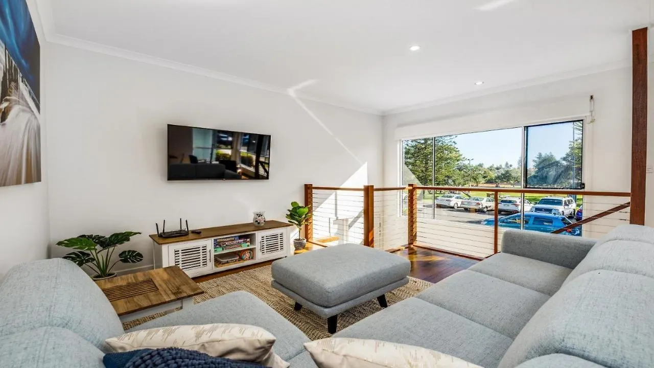 12 Bryce Street Moffat Beach Qld 卡伦德拉 度假居
